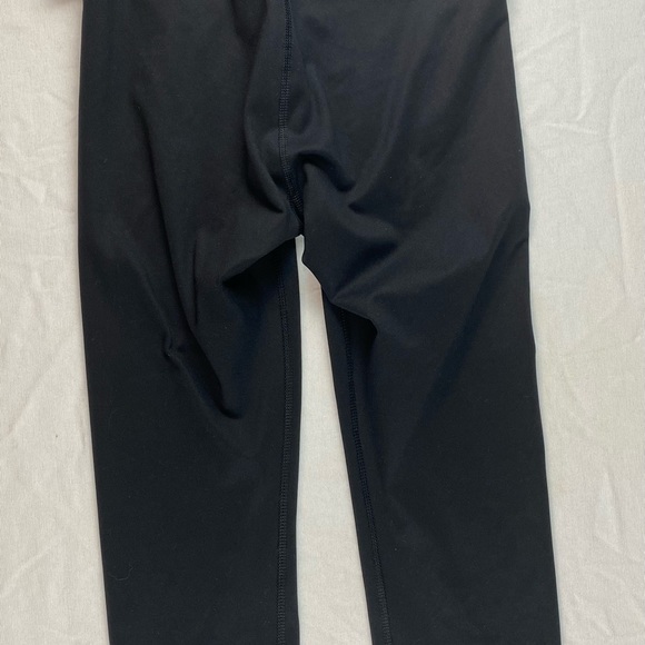 Women’s Yoga Bundle, Joy Lab Shirt & Capri Leggings, All in Motion Capri XS - Picture 5 of 7